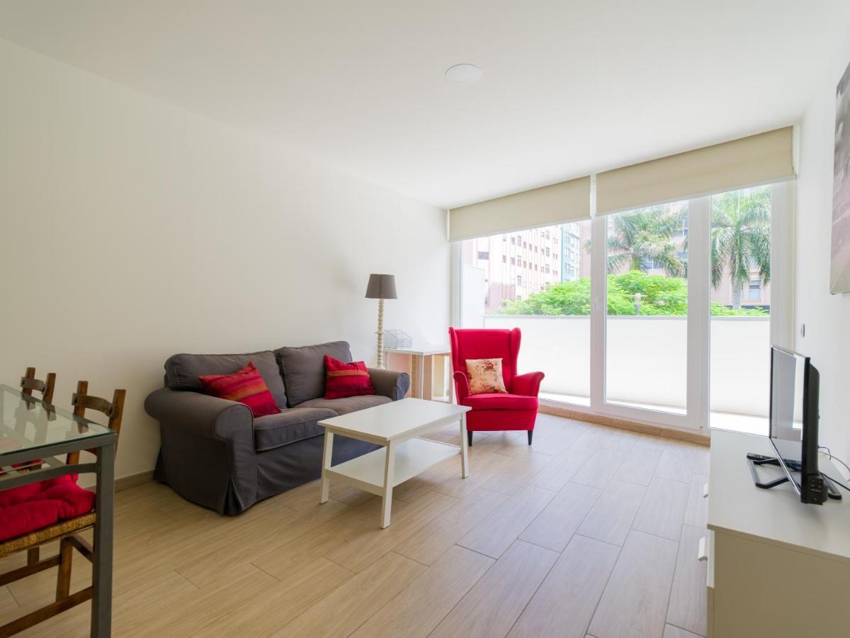 Homeforguest Apartamento Con Terraza Y Parking En Las Canteras Las Palmas de Gran Canaria Bagian luar foto