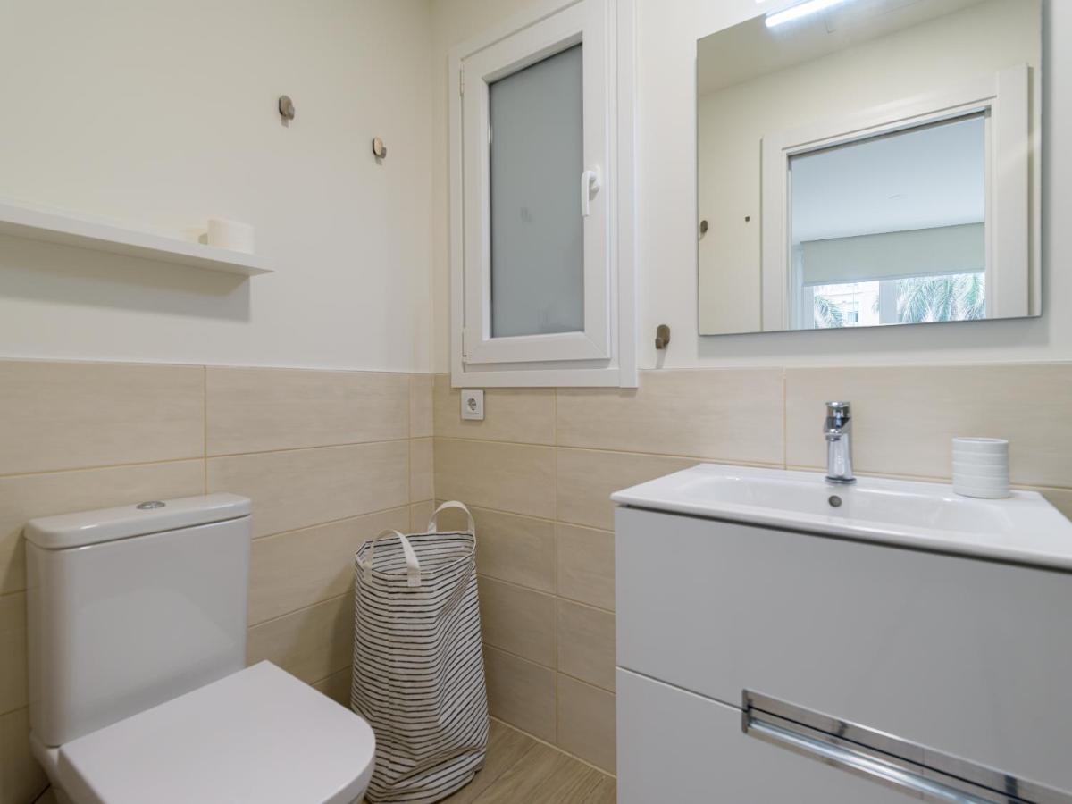 Homeforguest Apartamento Con Terraza Y Parking En Las Canteras Las Palmas de Gran Canaria Bagian luar foto